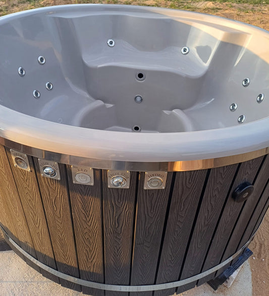 Customisable Hot Tub